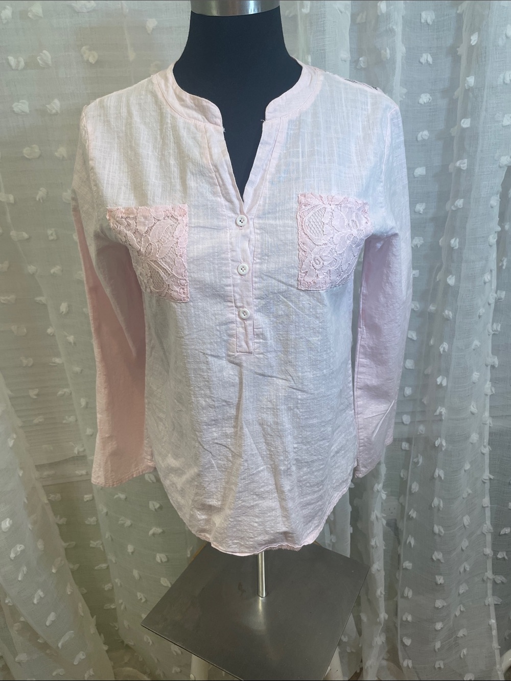 Light Pink Lace-Pocket & Lace Top Back Linen Top Size Small PTP 18, L 23